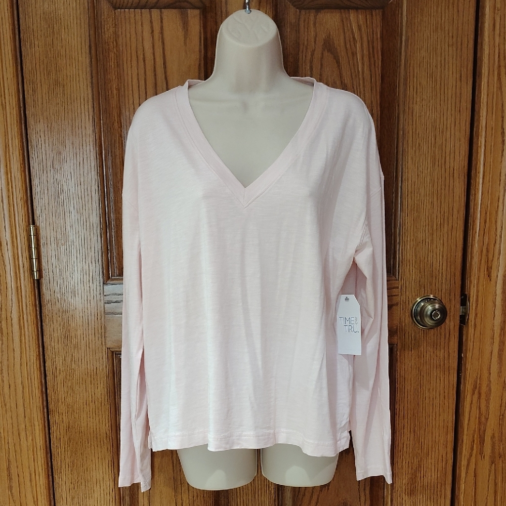 Light Pink V-Neck Long Sleeve Women's Top NWT Large